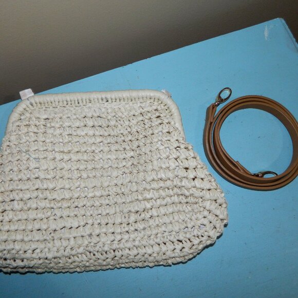 Mark & Graham Antiqua Crossbody Clutch NO MONOGRAM - Picture 1 of 6